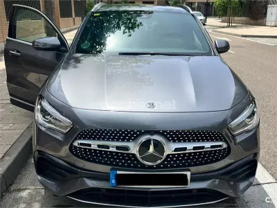 Usado Mercedes GLA200 150 CV (110 kW) 2020 Gris / plata SUV