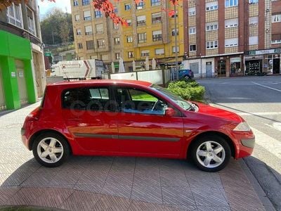 Usado Renault Mégane II Dynamique 85 CV (62 kW) 2007 Rojo Berlina