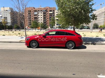 Usado Mercedes CLA200 Shooting Brake AMG line 136 CV (100 kW) 2017 Rojo Familiar