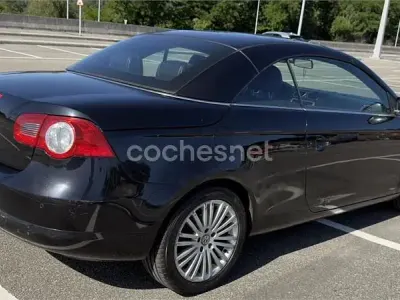 Usado VW Eos Individual 140 CV (102 kW) 2007 Negro Descapotable