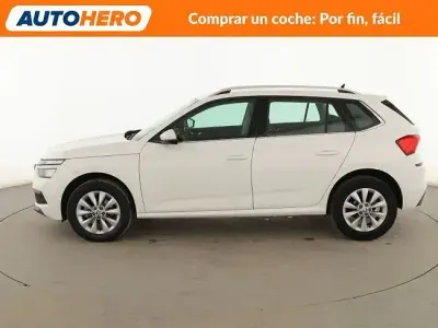 Usado Skoda Kamiq Ambition 110 CV (80 kW) 2021 Blanco SUV