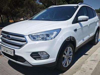 Usado Ford Kuga Trend 182 CV (133 kW) 2019 Blanco SUV