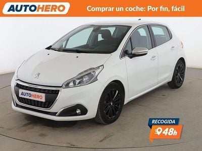 Usado Peugeot 208 Allure 100 CV (73 kW) 2017 Blanco Utilitario