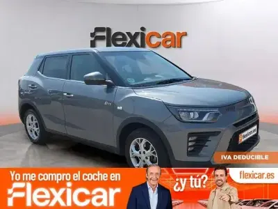 Usado SsangYong Tivoli 163 CV (119 kW) 2024 Gris SUV