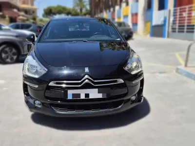 Usado Citroën DS5 181 CV (133 kW) 2015 Negro Utilitario