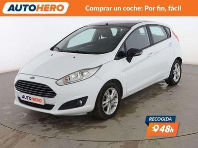 Usado Ford Fiesta Trend 101 CV (74 kW) 2015 Blanco Utilitario