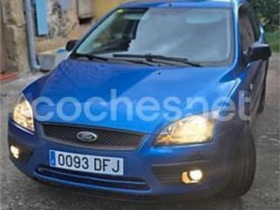 Usado Ford Focus Sport 109 CV (80 kW) 2005 Azul Berlina