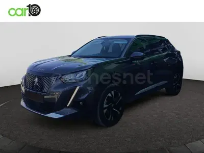 Usado Peugeot 2008 Allure 110 CV (80 kW) 2021 Gris / plata SUV