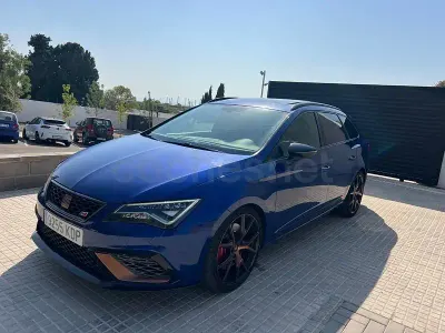 Usado Seat Leon CUPRA 300 CV (220 kW) 2017 Azul Berlina