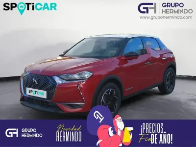 Usado DS Automobiles DS3 Crossback Connected Chic 100 CV (73 kW) 2021 Rojo SUV