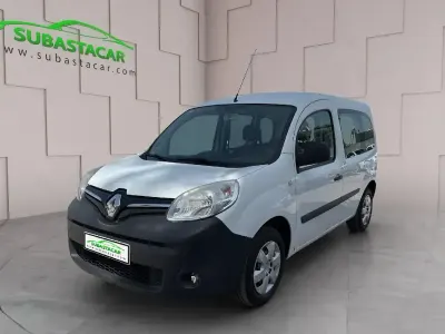 Usado Renault Kangoo 75 CV (55 kW) 2018 Blanco Monovolumen