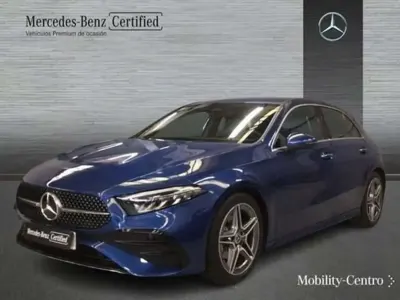Usado Mercedes A180 109 CV (80 kW) 2024 Azul Utilitario