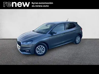 Usado Skoda Fabia Selection 80 CV (58 kW) 2024 Gris graphite metali Utilitario