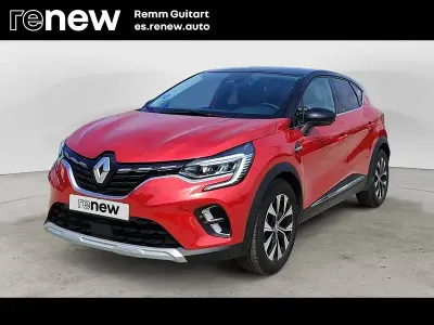 Usado Renault Captur Techno 145 CV (106 kW) 2023 Rojo SUV
