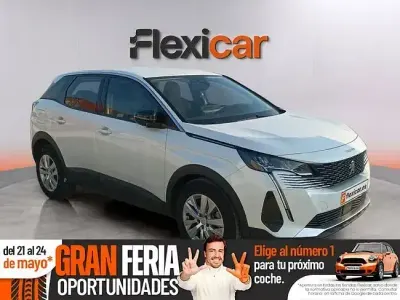 Usado Peugeot 3008 Active 130 CV (95 kW) 2022 Blanco SUV