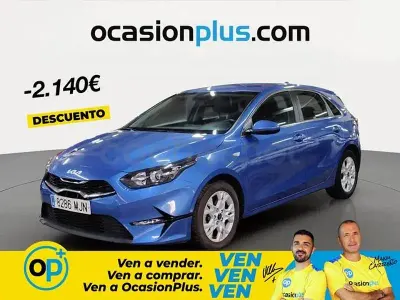 Usado Kia Ceed 136 CV (100 kW) 2023 Azul Utilitario