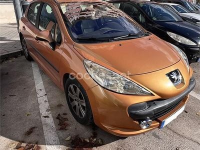 Naranja Usado 2006 Peugeot 207 Berlina | 2700 € (Precio justo)