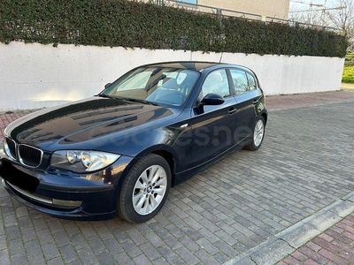 Usado BMW 118 143 CV (105 kW) 2010 Azul Utilitario