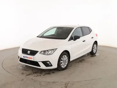 Usado Seat Ibiza Reference 75 CV (55 kW) 2017 Blanco Berlina
