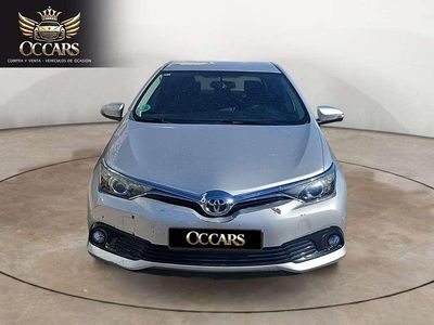 Usado Toyota Auris 90 CV (66 kW) 2016 Gris Utilitario