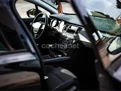 Usado Peugeot 508 Active 115 CV (84 kW) 2013 Negro Berlina