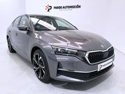 Usado Skoda Octavia Selection 150 CV (110 kW) 2025 Gris Utilitario