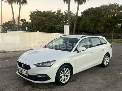Blanco Usado 2021 Seat Leon Reference Familiar | 13.000 € (Precio justo)