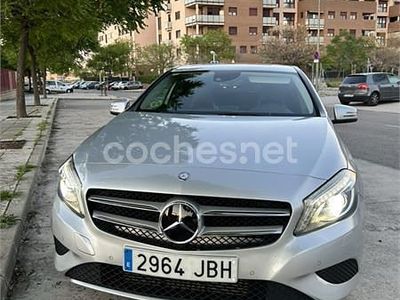 Begagnad Mercedes A180 Style 109 HK (80 kW) 2014 Grå Sedan