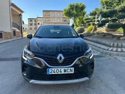 Usado Renault Captur Evolution 160 CV (117 kW) 2023 Negro SUV