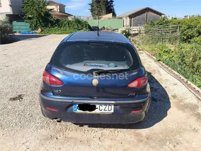 Usado Alfa Romeo 147 Impression 100 CV (73 kW) 2004 Azul Utilitario