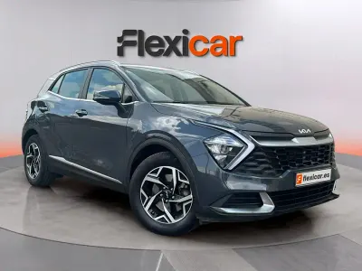 Usado Kia Sportage 136 CV (100 kW) 2023 Gris SUV