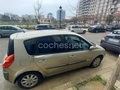 Używany Renault Scénic 105 KM (77 kW) 2007 Beżowy Minivan