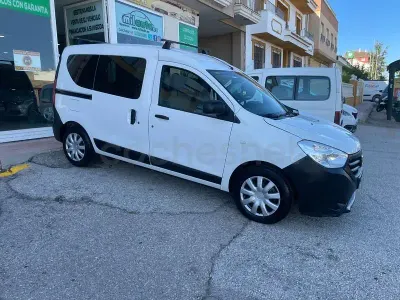 Usado Dacia Dokker Ambiance 90 CV (66 kW) 2014 Blanco Monovolumen