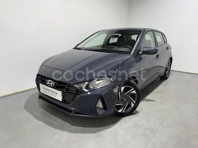Gris / plata Usado 2024 Hyundai i20 Berlina | 16.500 € (Precio justo)