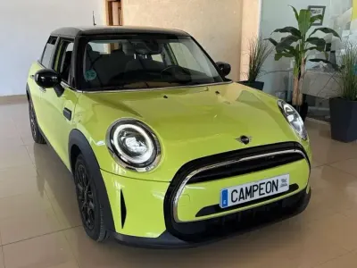 Usado Mini Cooper 136 CV (100 kW) 2023 Verde Utilitario