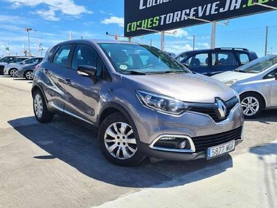 Usado Renault Captur 90 CV (66 kW) 2015 Gris SUV