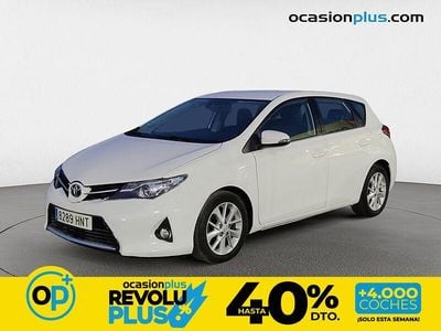 Usado Toyota Auris Active 124 CV (91 kW) 2013 Blanco Utilitario