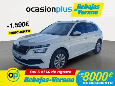 Usado Skoda Kamiq Ambition 110 CV (80 kW) 2021 Blanco SUV