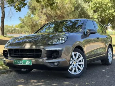 Usado Porsche Cayenne Platinum Edition 262 CV (192 kW) 2016 Marrón SUV