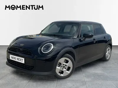 Usado Mini Cooper Essential 156 CV (114 kW) 2024 Negro Utilitario
