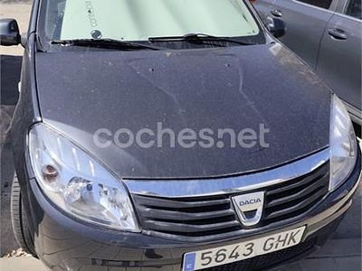 Usado Dacia Sandero Lauréate 75 CV (55 kW) 2008 Negro Utilitario