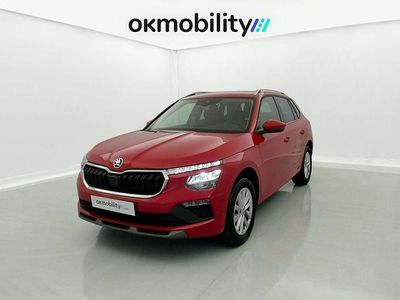 Rojo velvet Usado 2024 Skoda Kamiq Selection SUV | 17.000 € (Buen precio)