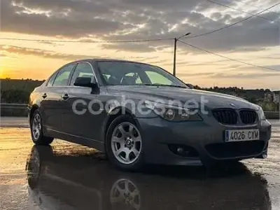 Usado BMW 520 170 CV (125 kW) 2003 Gris / plata Berlina