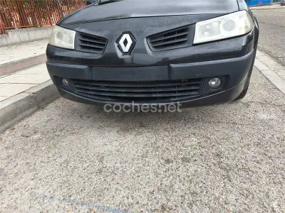 Usado Renault Mégane Extreme 130 CV (95 kW) 2008 Negro Berlina