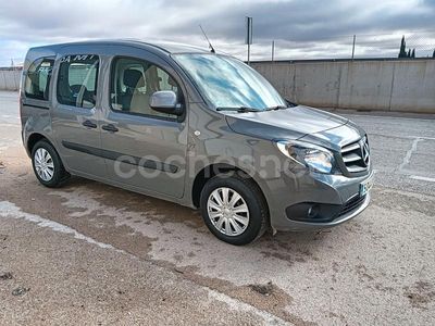 Usado Mercedes Citan 109 95 CV (69 kW) 2019 Gris / plata Familiar