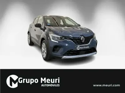 Usado Renault Captur Equilibre 90 CV (66 kW) 2023 Gris SUV