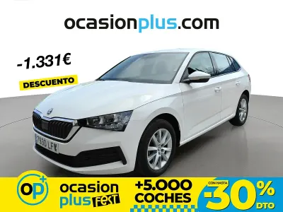 Usado Skoda Scala Active 115 CV (84 kW) 2020 Blanco Utilitario