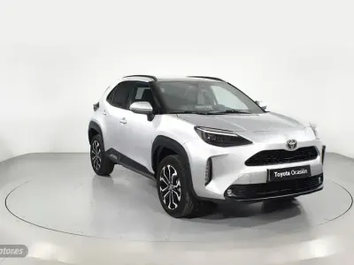 Usado Toyota Yaris Cross Active 130 CV (95 kW) 2025 Gris SUV