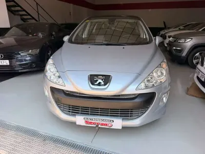 Usado Peugeot 308 SW 109 CV (80 kW) 2008 Gris Familiar