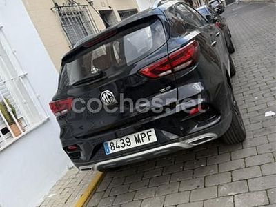 Usado MG ZS Luxury 106 CV (77 kW) 2024 Negro SUV